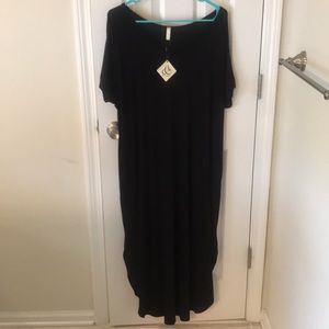 NWT Black mai soli scoopneck short sleeve dress